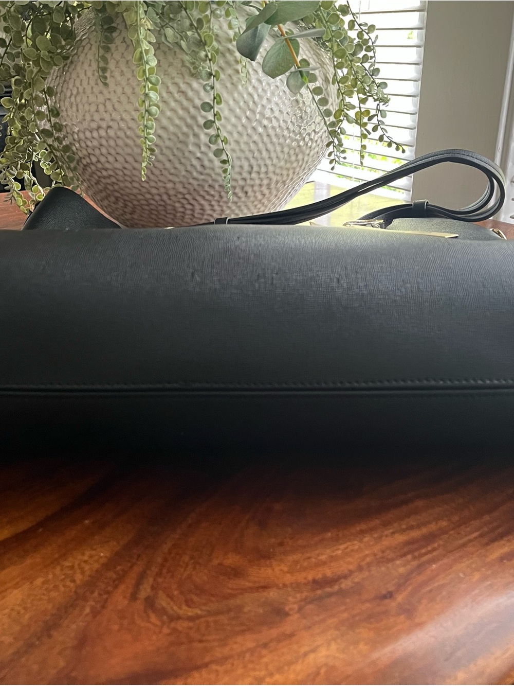HR Black Vegan Leather Tote with Leopard Pouch NWT - Picture 8 of 10